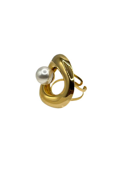 Pearl on Gold